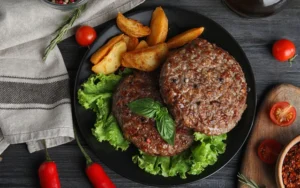 Hambúrguer caseiro suculento